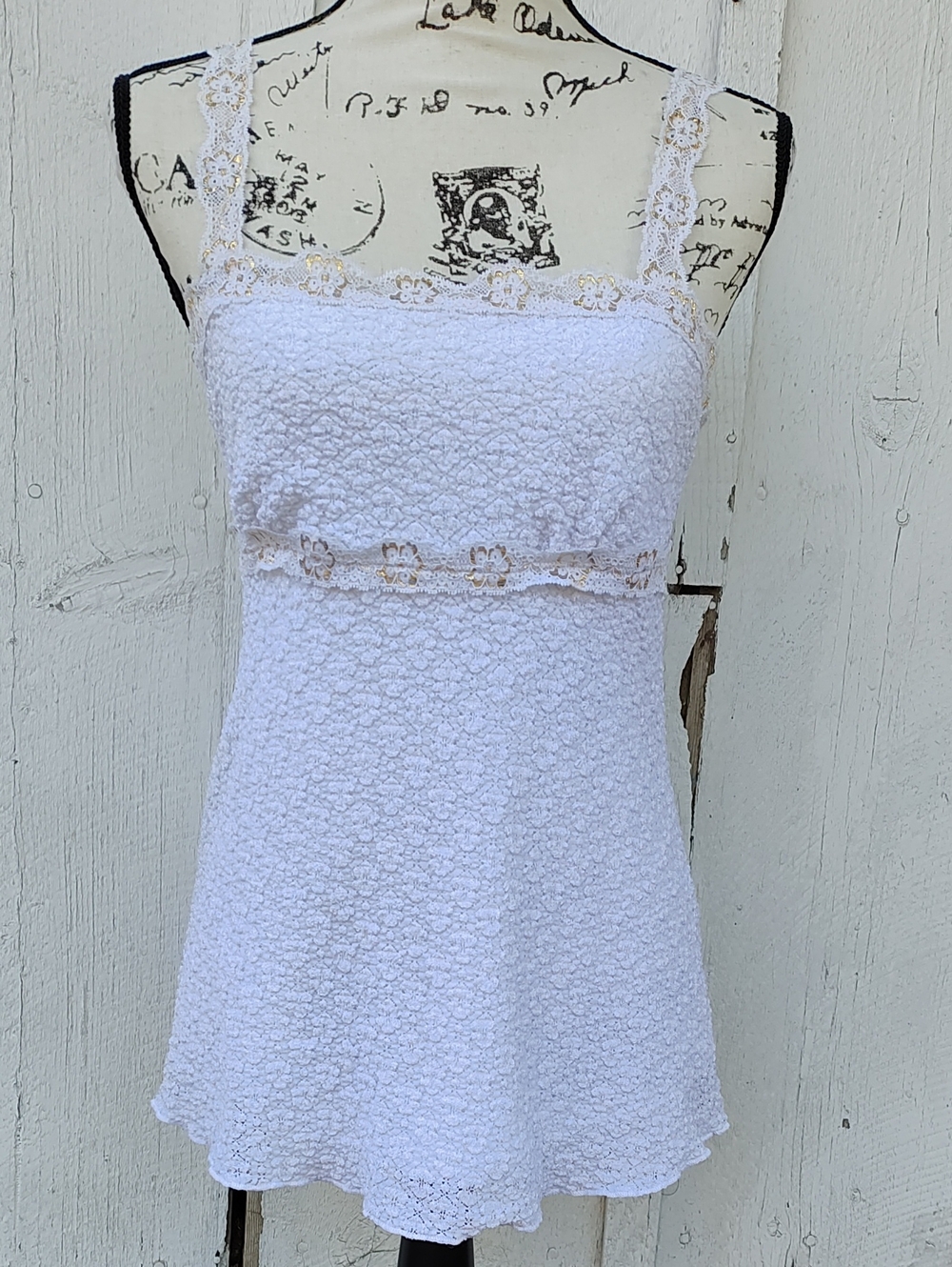 Teenie Weenie Vtg 90s Y2K White Gold Lace Textured Chemise Camisole Layering